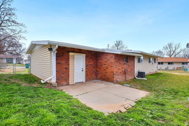 2378 W 5900 S, Roy, UT 84067