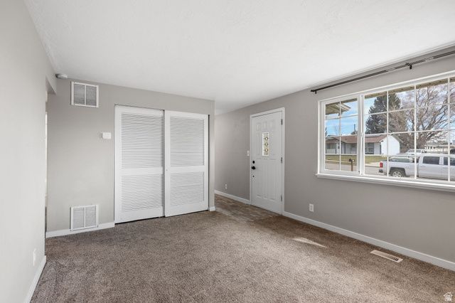 2378 W 5900 S, Roy, UT 84067