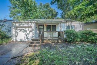 742 S Crestway St, Wichita, KS 67218