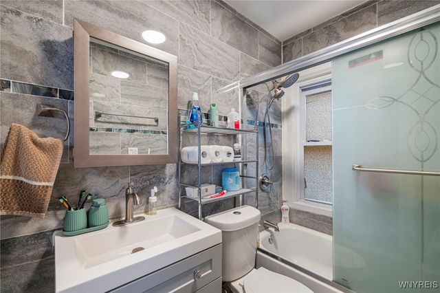 25 Parkridge Avenue, Buffalo, NY 14215