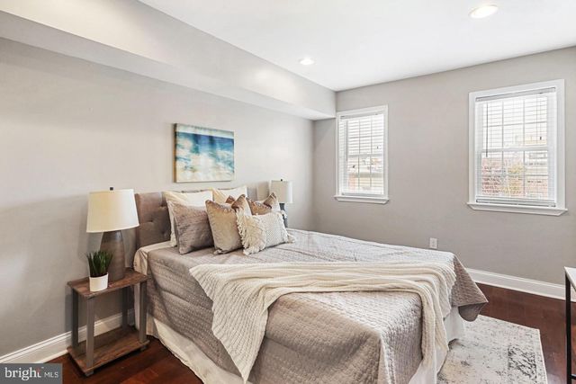 816 S POTOMAC ST, Baltimore, MD 21224