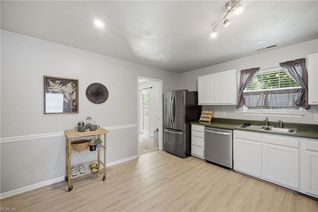 506 Shingle Creek Road, Suffolk, VA 23434