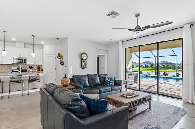 5105 MARINA BASIN COURT, Bradenton, FL 34211