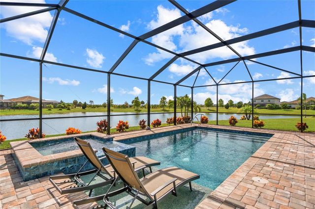 5105 MARINA BASIN COURT, Bradenton, FL 34211