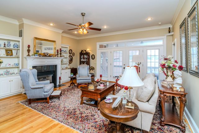 110 Saratoga Drive, Frankfort, KY 40601