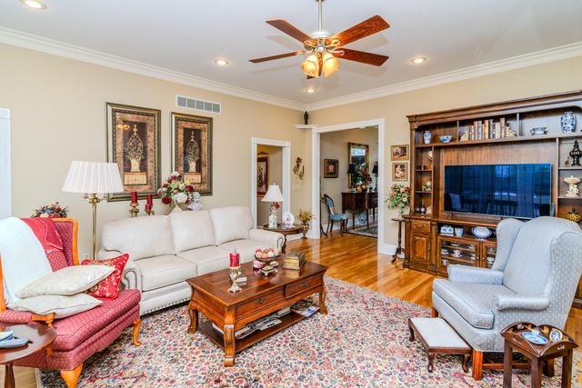 110 Saratoga Drive, Frankfort, KY 40601