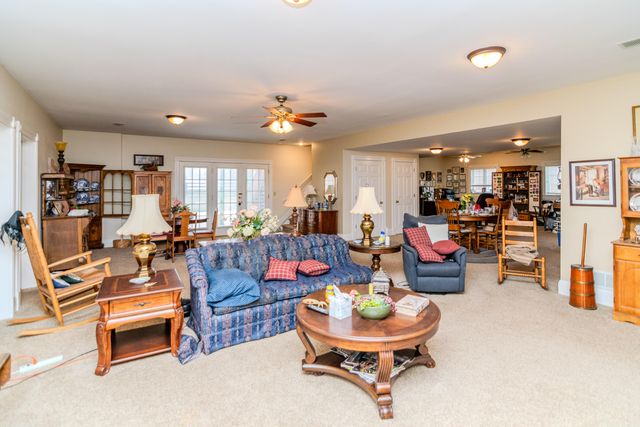 110 Saratoga Drive, Frankfort, KY 40601