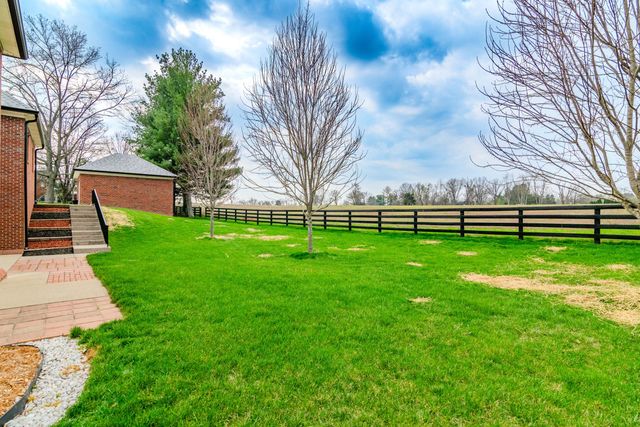 110 Saratoga Drive, Frankfort, KY 40601