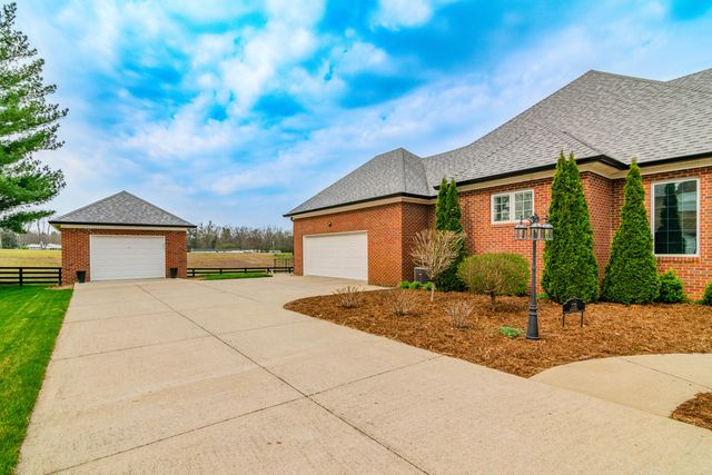 110 Saratoga Drive, Frankfort, KY 40601