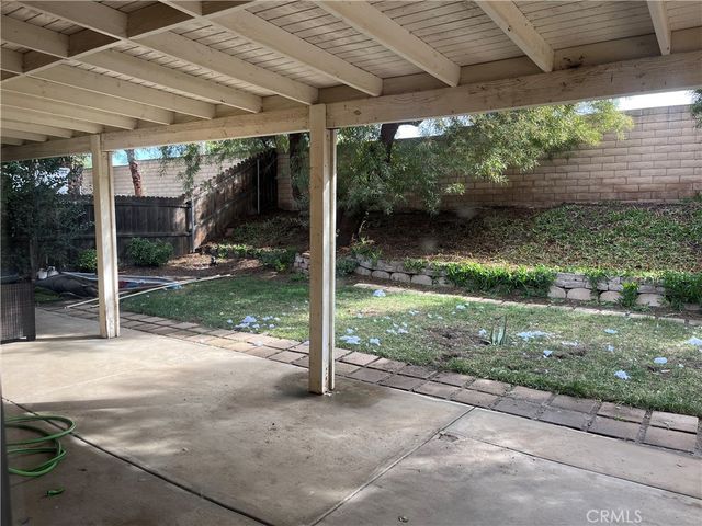 32730 Royal Oak Lane, Lake Elsinore, CA 92530