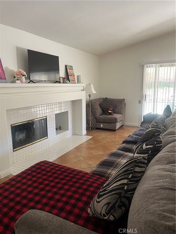 32730 Royal Oak Lane, Lake Elsinore, CA 92530