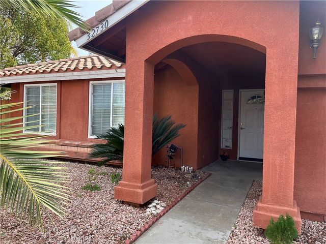 32730 Royal Oak Lane, Lake Elsinore, CA 92530