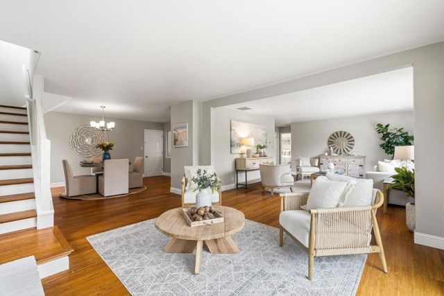 345 15th Avenue, Santa Cruz, CA 95062