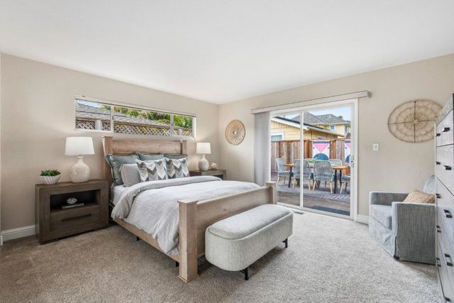 345 15th Avenue, Santa Cruz, CA 95062