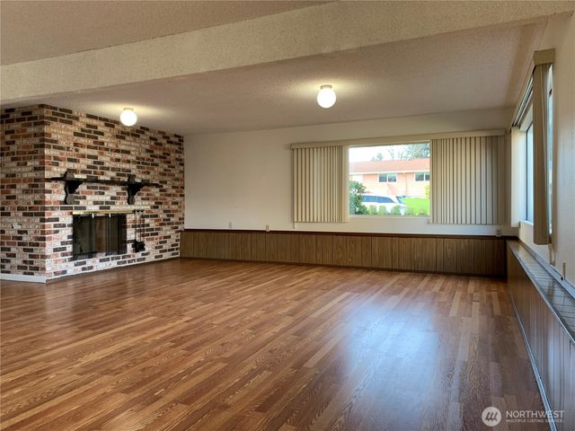 29818 4th Avenue SW, Federal Way, WA 98023