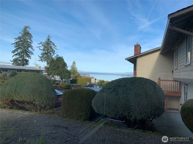 29818 4th Avenue SW, Federal Way, WA 98023