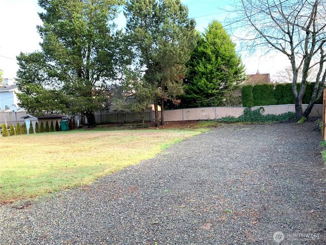 29818 4th Avenue SW, Federal Way, WA 98023