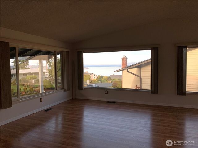 29818 4th Avenue SW, Federal Way, WA 98023