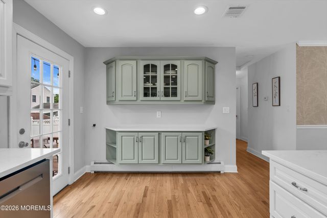 55 Drift Road, Belford, NJ 07718