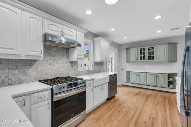55 Drift Road, Belford, NJ 07718
