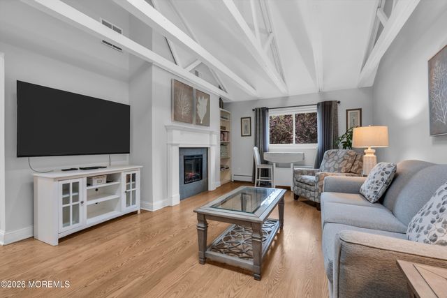 55 Drift Road, Belford, NJ 07718