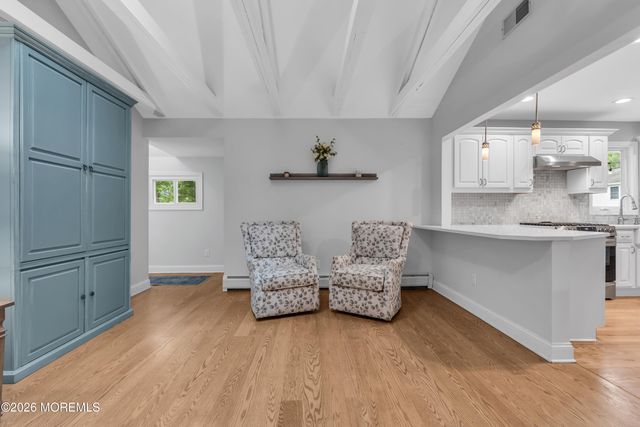 55 Drift Road, Belford, NJ 07718