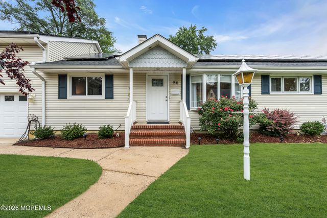 55 Drift Road, Belford, NJ 07718