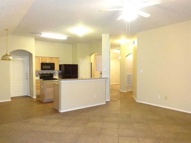 20335 Mammoth Falls Drive, Tomball, TX 77375