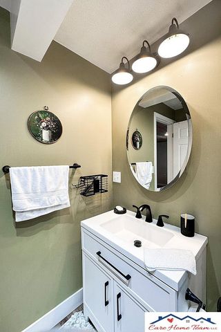 2705 Emiline Street, Bellevue, NE 68147