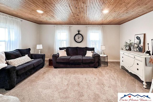 2705 Emiline Street, Bellevue, NE 68147