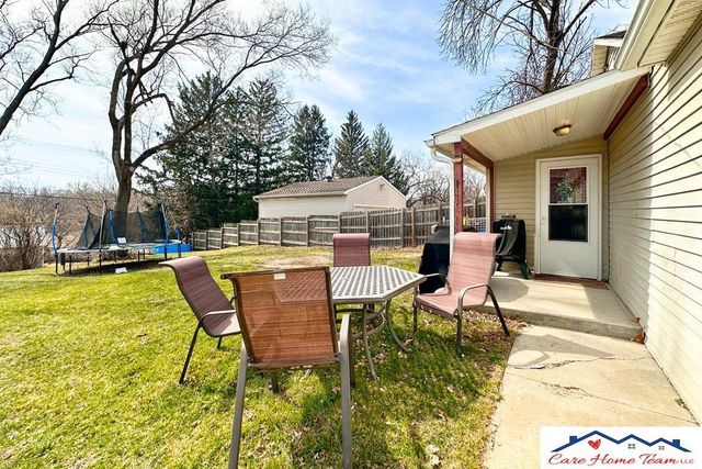 2705 Emiline Street, Bellevue, NE 68147