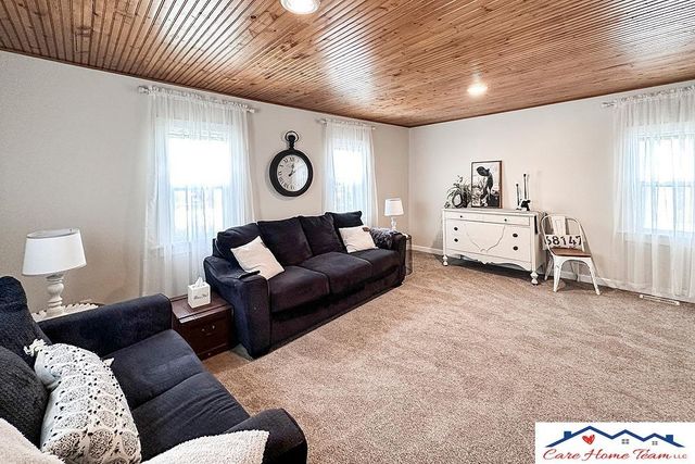 2705 Emiline Street, Bellevue, NE 68147