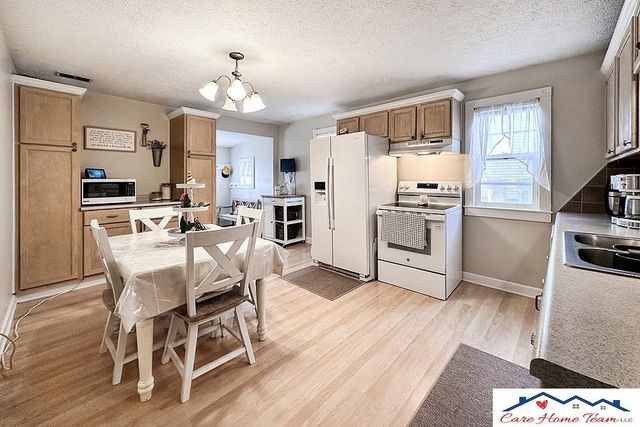 2705 Emiline Street, Bellevue, NE 68147