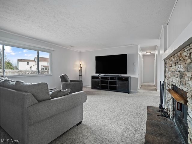 4710 Jaycox Road, Avon, OH 44011