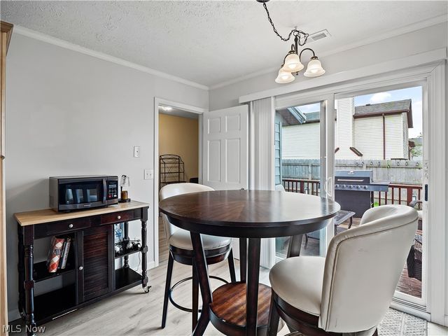 4710 Jaycox Road, Avon, OH 44011