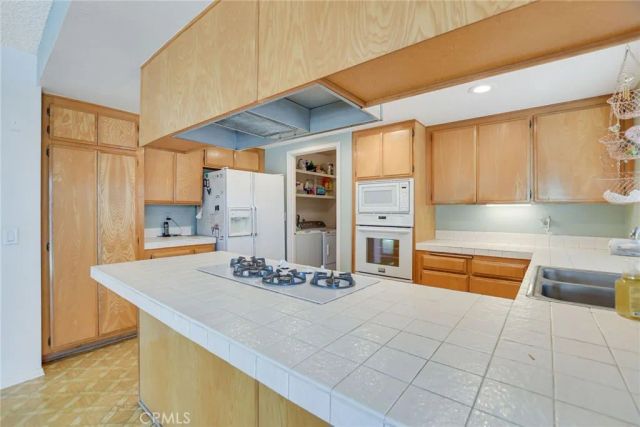 6074 Malachite Avenue, Alta Loma, CA 91737