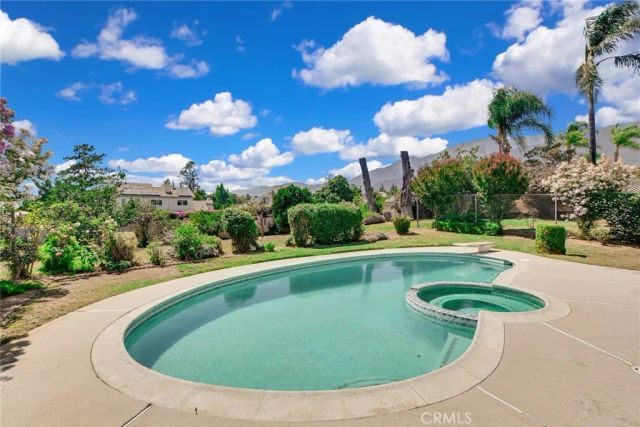 6074 Malachite Avenue, Alta Loma, CA 91737