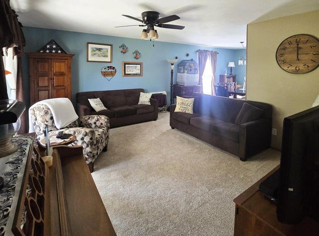 10880 W 7 Mile ROAD, Franksville, WI 53126