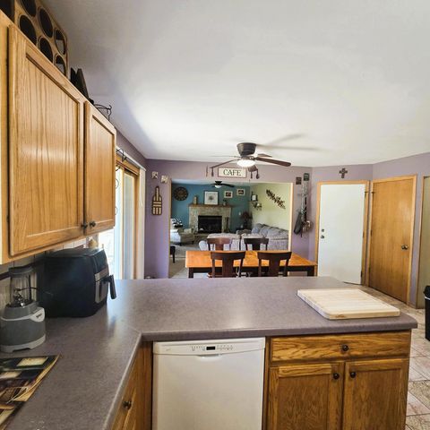 10880 W 7 Mile ROAD, Franksville, WI 53126