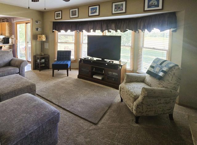 10880 W 7 Mile ROAD, Franksville, WI 53126