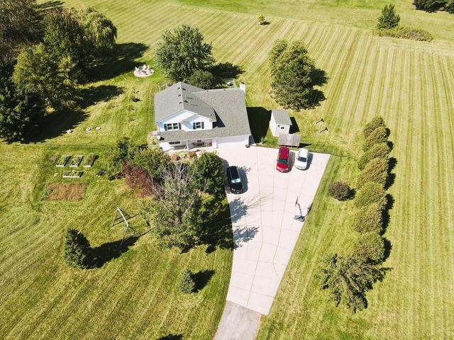 10880 W 7 Mile ROAD, Franksville, WI 53126