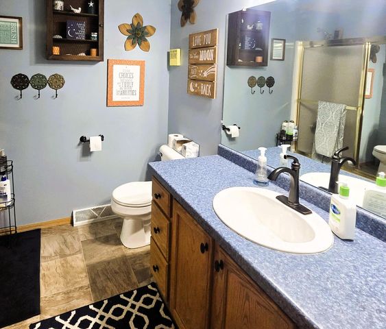 10880 W 7 Mile ROAD, Franksville, WI 53126