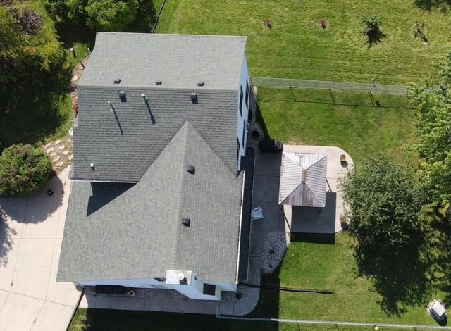 10880 W 7 Mile ROAD, Franksville, WI 53126