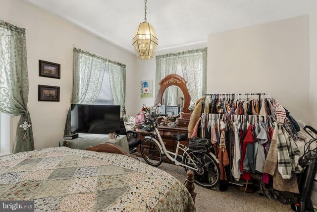 222 E HIGH ST, Manheim, PA 17545