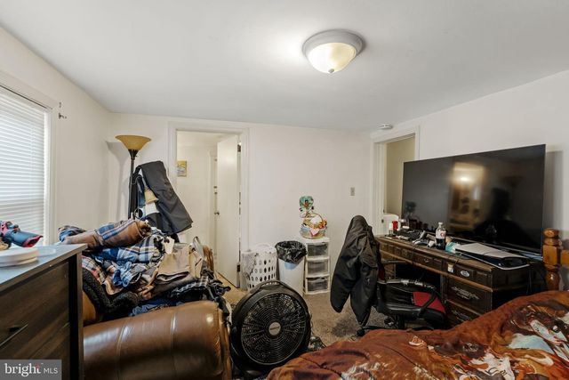 222 E HIGH ST, Manheim, PA 17545