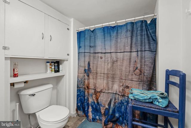 222 E HIGH ST, Manheim, PA 17545