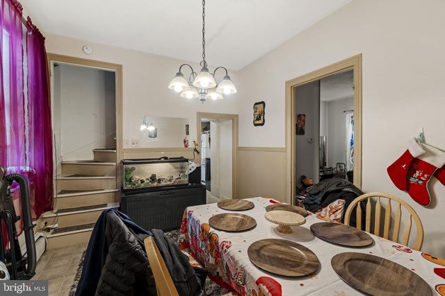 222 E HIGH ST, Manheim, PA 17545