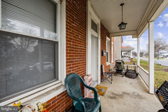 222 E HIGH ST, Manheim, PA 17545