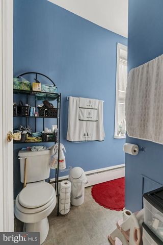 222 E HIGH ST, Manheim, PA 17545