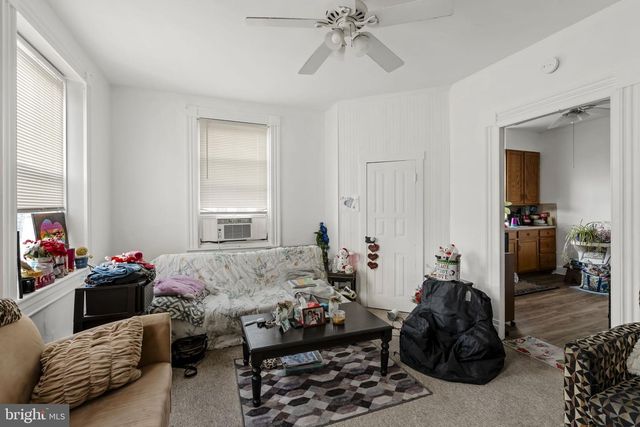 222 E HIGH ST, Manheim, PA 17545